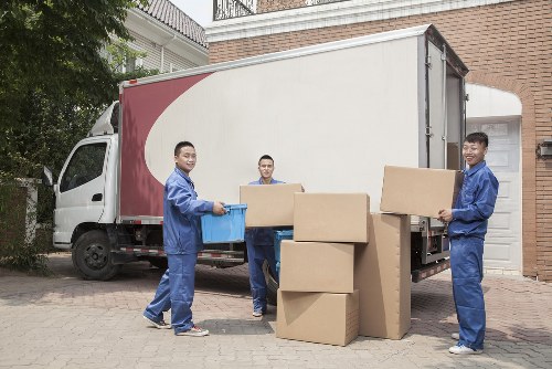 Motspur Park movers preparing for a residential relocation