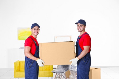 House movers planning a residential move in Motspur Park