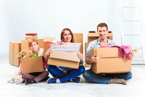 Practical moving support in Motspurpark for homes and flats