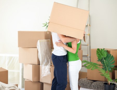 Careful packing and loading for a flat move in Motspur Park